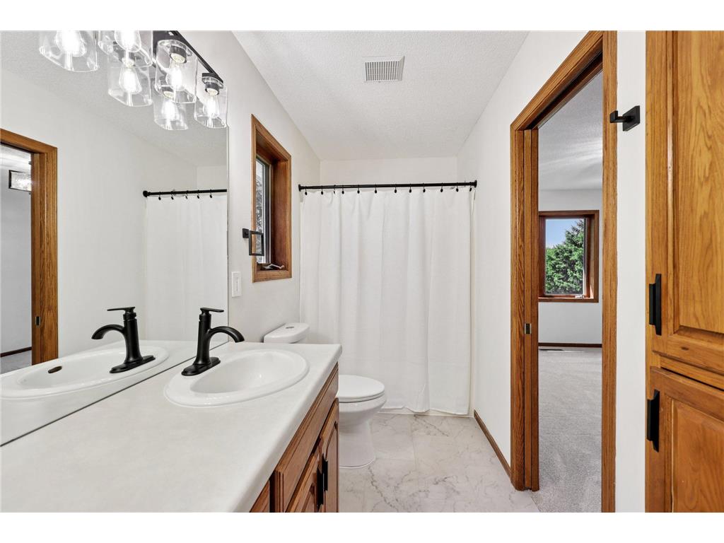10175 Powers Lake Trail Woodbury MN 55129 7081808 image37