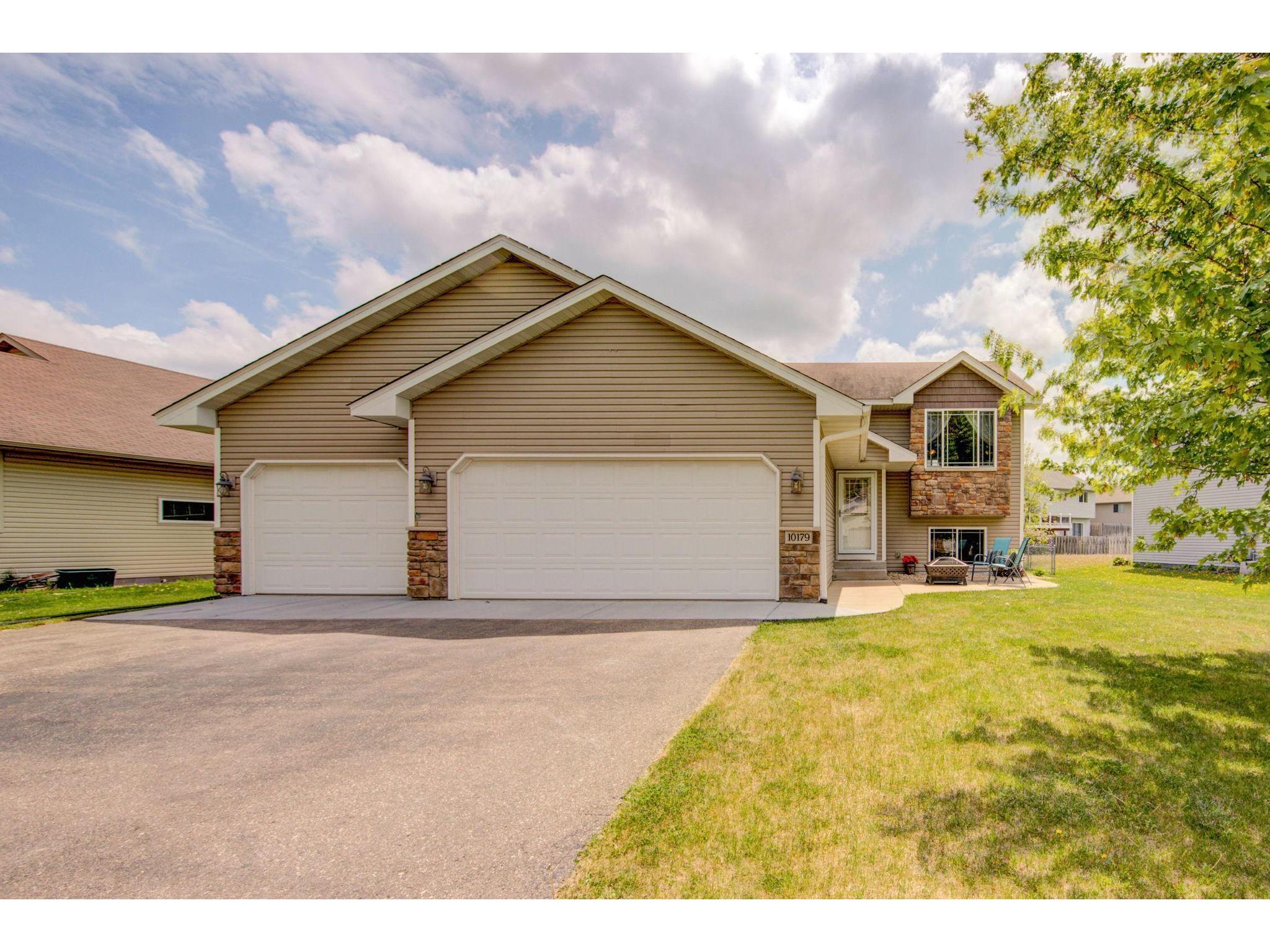 10179 46th Place NE, Saint Michael, MN 55376 MLS 5760473 Edina Realty