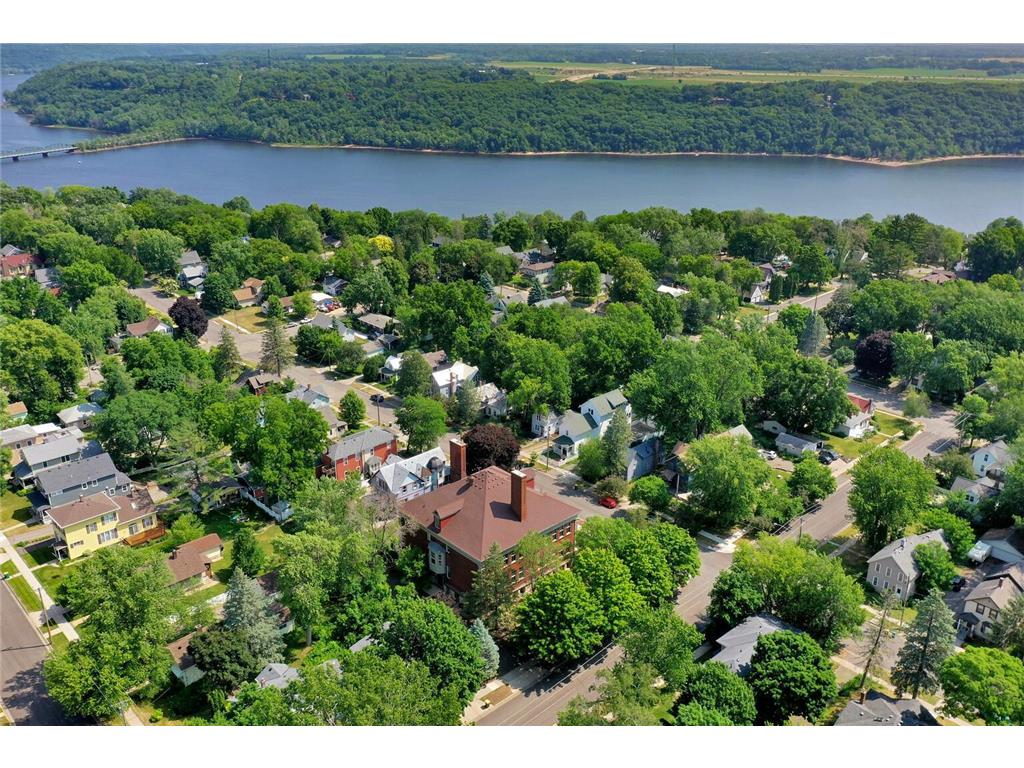 1018 1st Street S 3, Stillwater, MN, 55082 MLS 6562846 Edina Realty