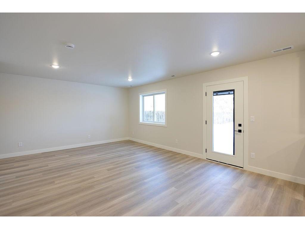 1018 3rd Avenue N Moorhead MN 56560 7008493 image11