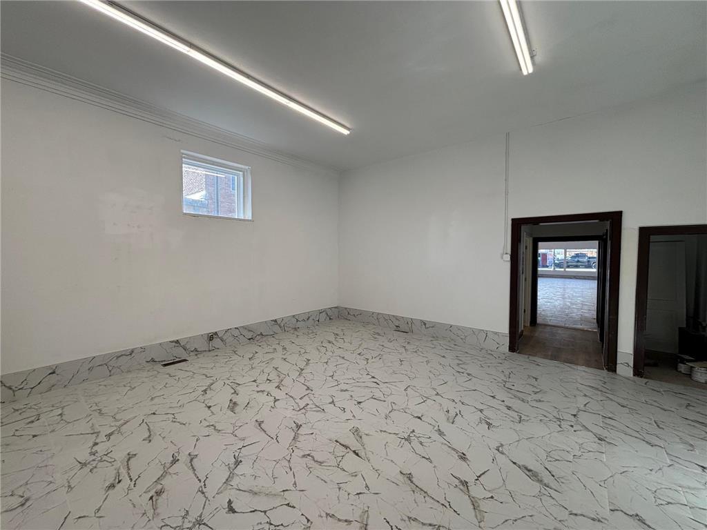 1018 3rd Avenue Worthington MN 56187 7020239 image4