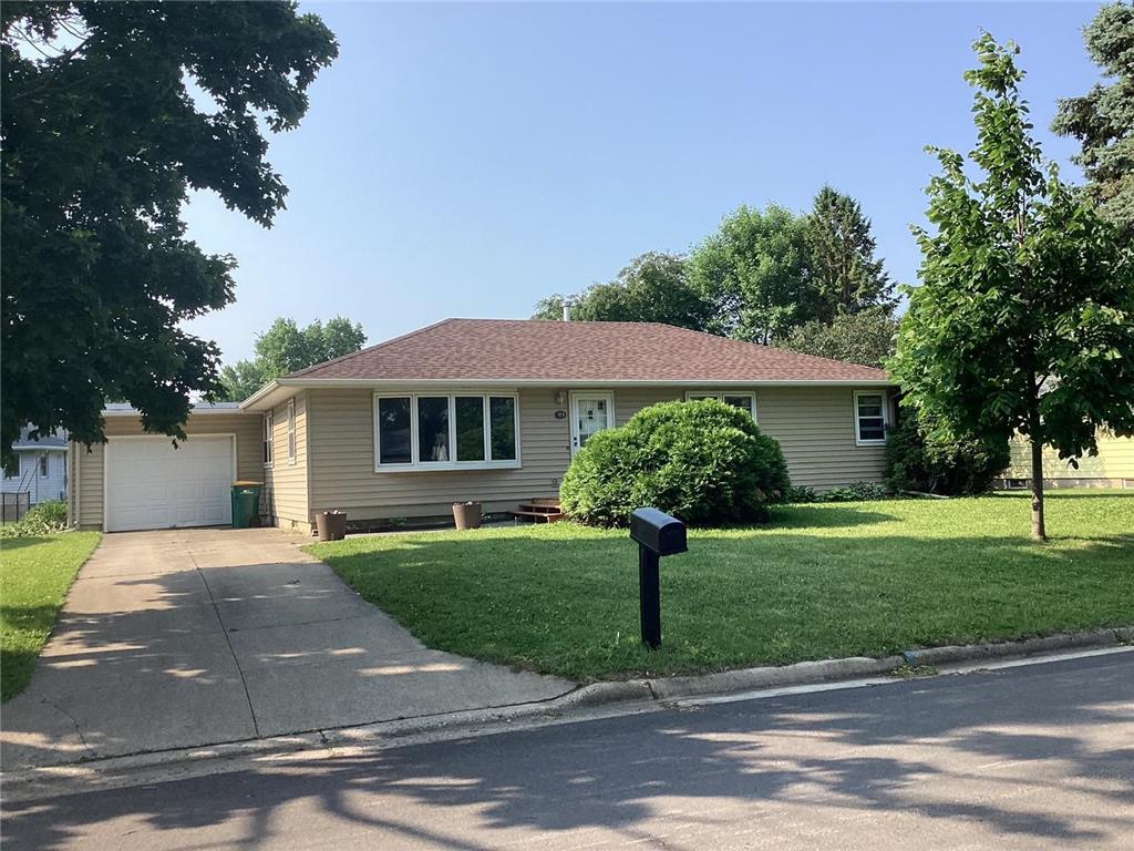 1018 Crestview Road Albert Lea MN 56007 6763586 image1