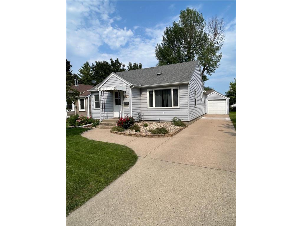 1018 Mcmillan Street Worthington MN 56187 6767574 image1