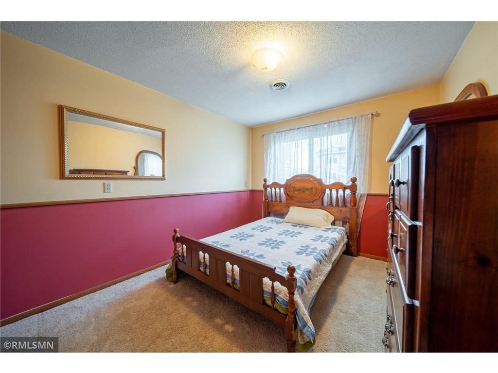1018 Minnesota Street W, Cannon Falls, MN, 55009 | MLS: 6520038 | Edina ...