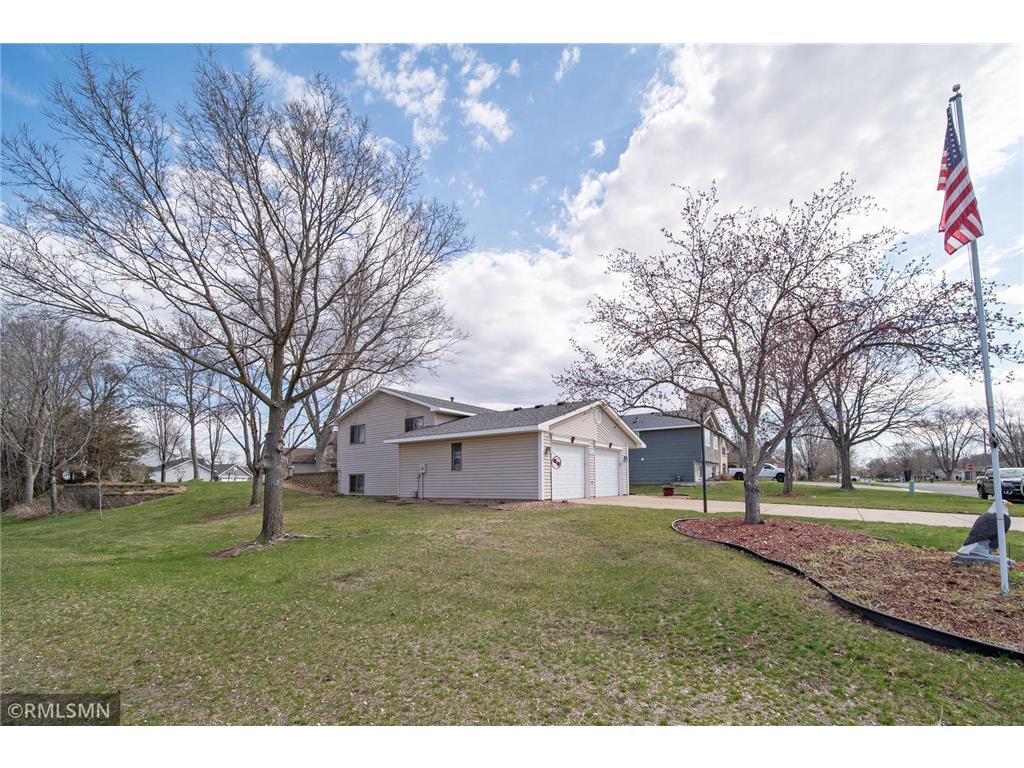 1018 Minnesota Street W, Cannon Falls, MN, 55009 | MLS: 6520038 | Edina ...