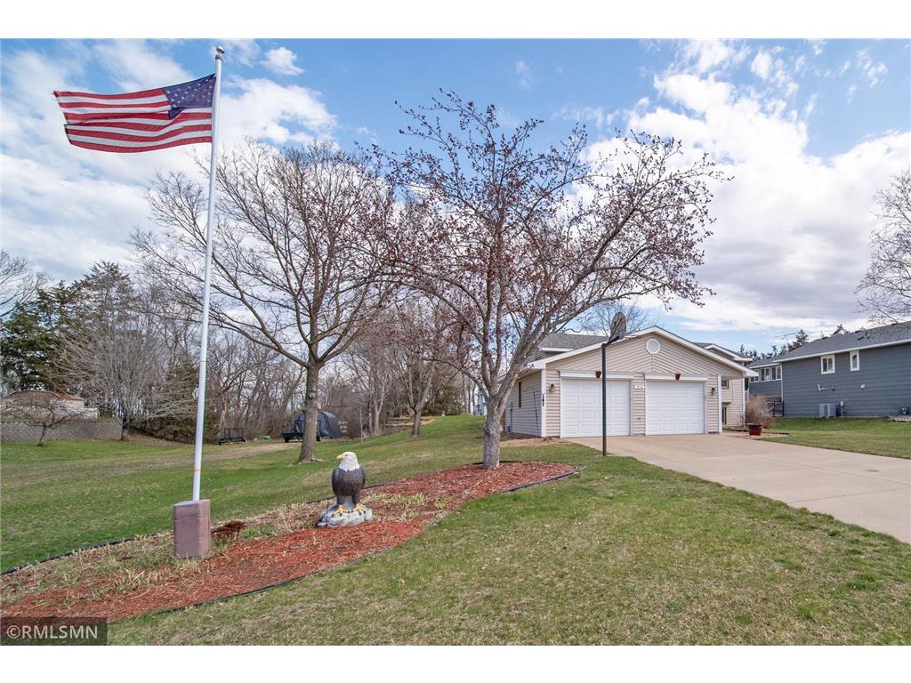 1018 Minnesota Street W, Cannon Falls, MN, 55009 | MLS: 6520038 | Edina ...