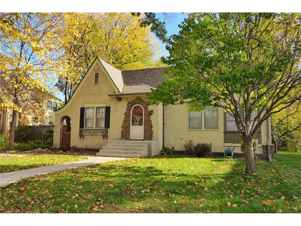 1018 Russell Avenue N, Minneapolis, MN, 55411 MLS 6442899 Edina Realty