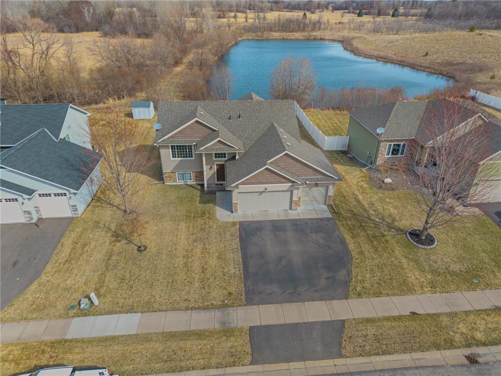 1018 Wendover Street NE Isanti MN 55040 7041126 image1