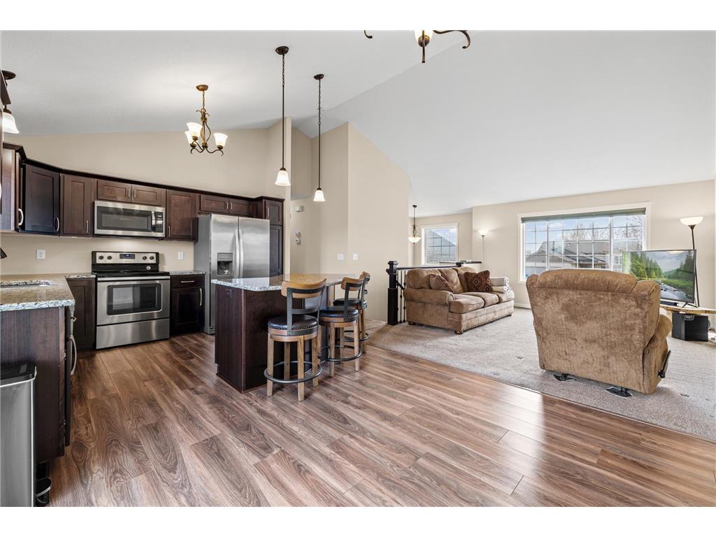 1018 Wendover Street NE Isanti MN 55040 7041126 image6