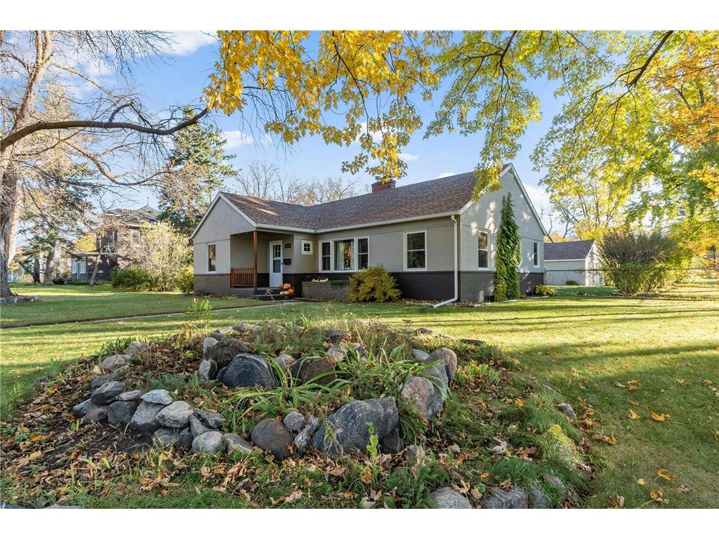 1019 Ash Street Alexandria MN 56308 7008109 image2