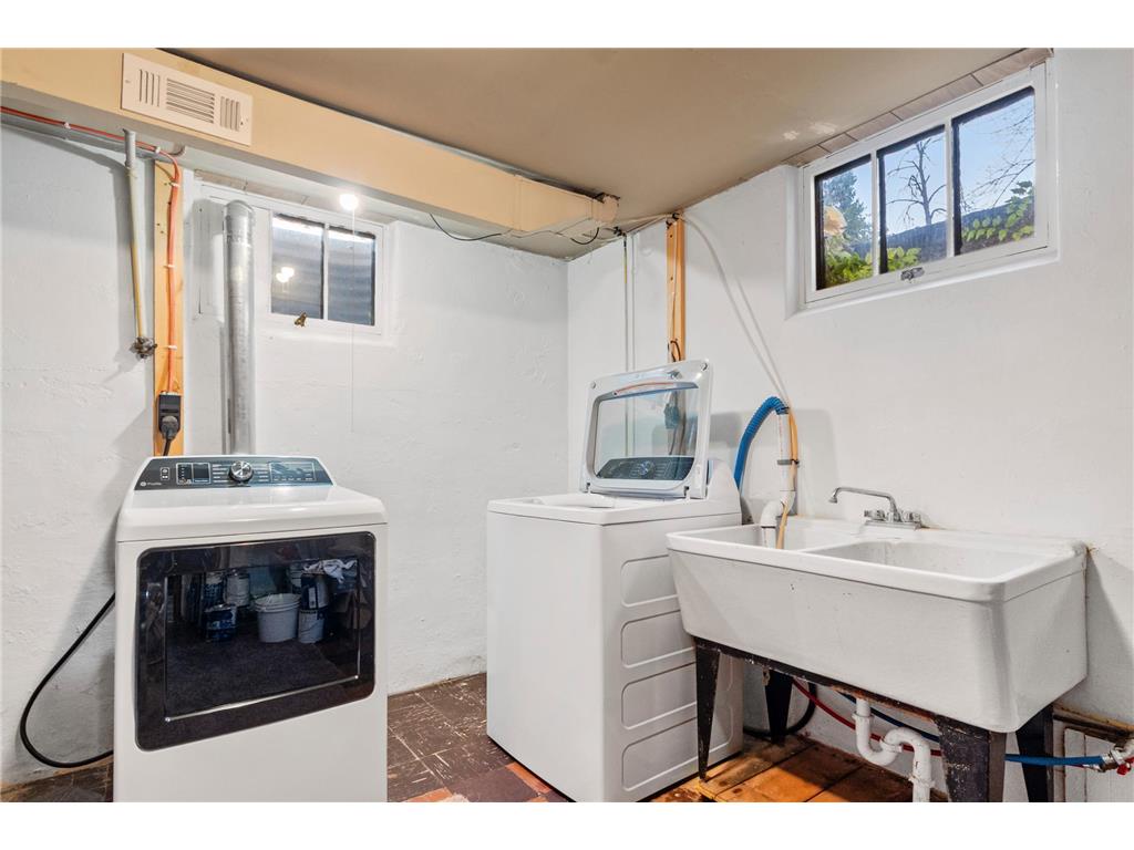 1019 Ash Street Alexandria MN 56308 7008109 image41