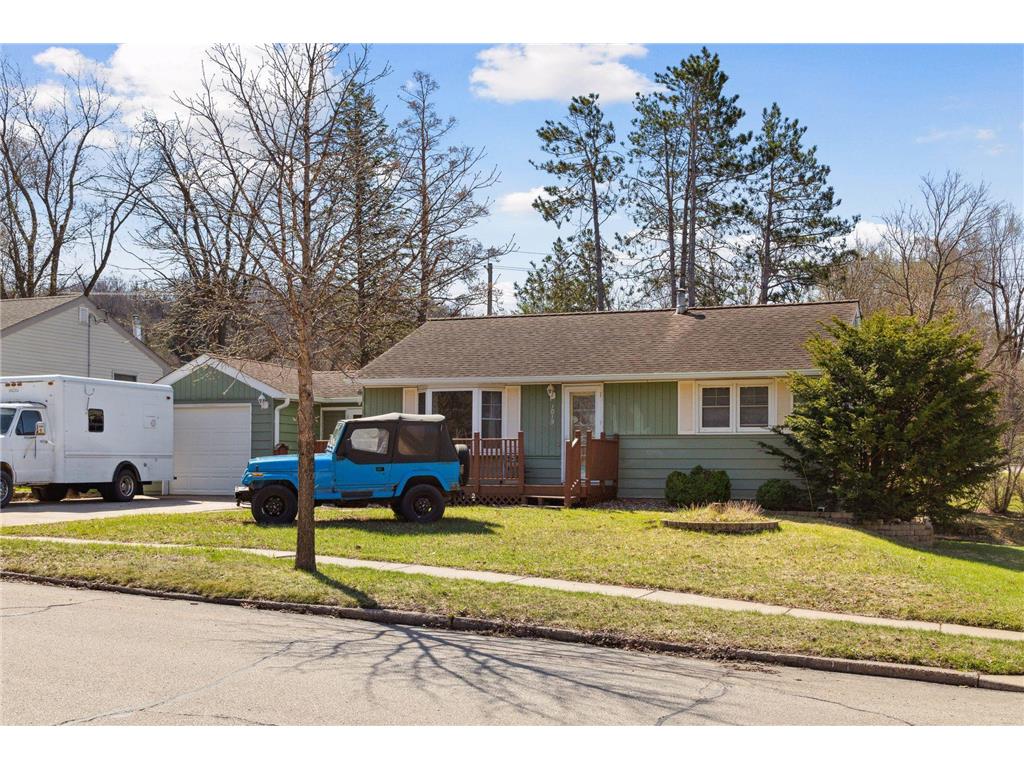 1019 Maple Street Red Wing MN 55066 6353261 image1