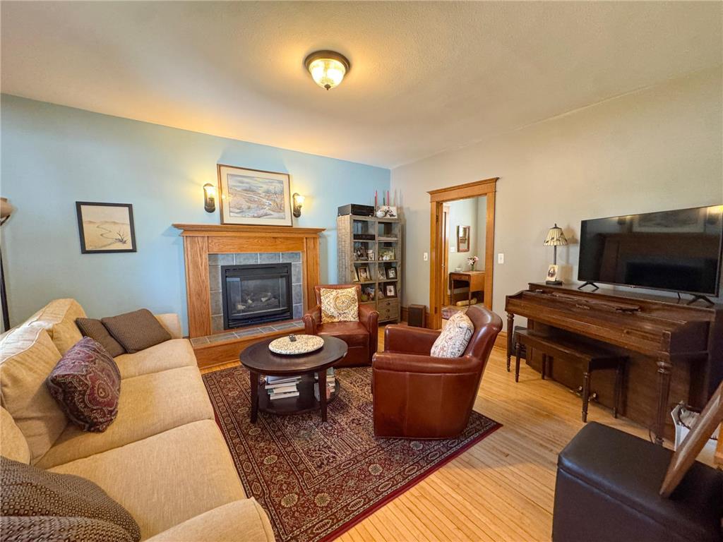1019 N Vine Street Fergus Falls MN 56537 7074017 image4