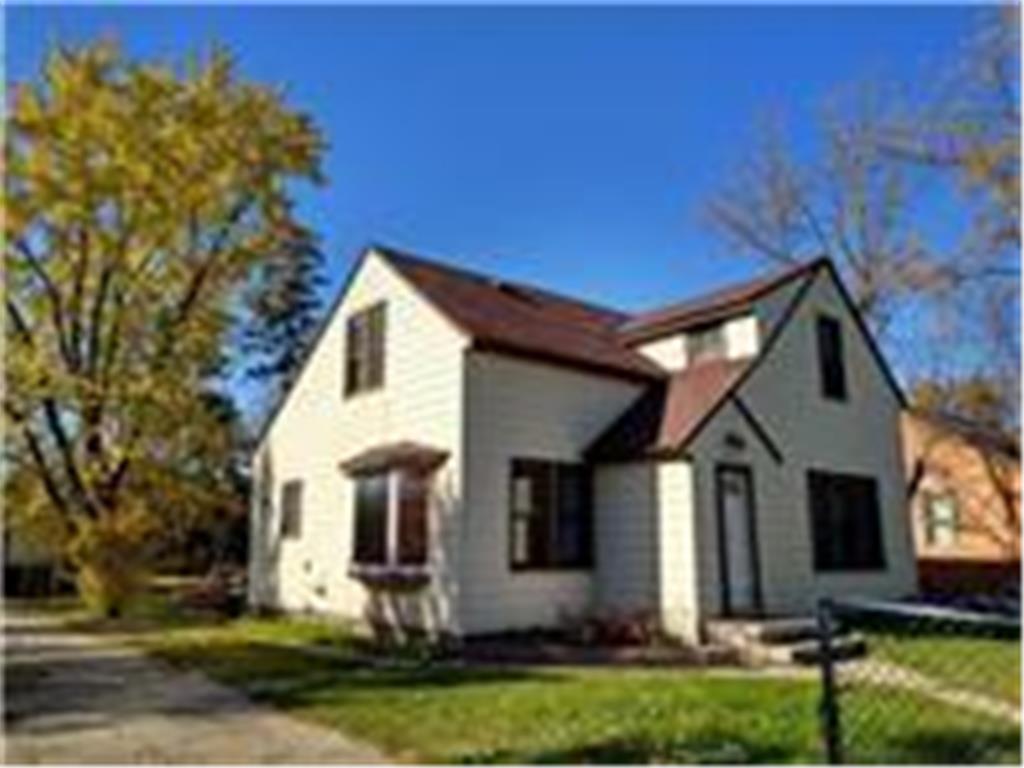 1019 Park Avenue NW, Bemidji, MN 56601 MLS 6336851 Edina Realty