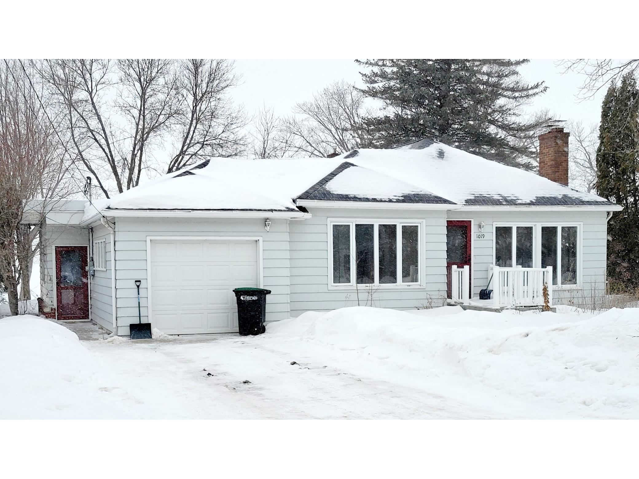 1019 Riverview Drive, Little Falls, MN 56345 MLS 6151002 Edina Realty