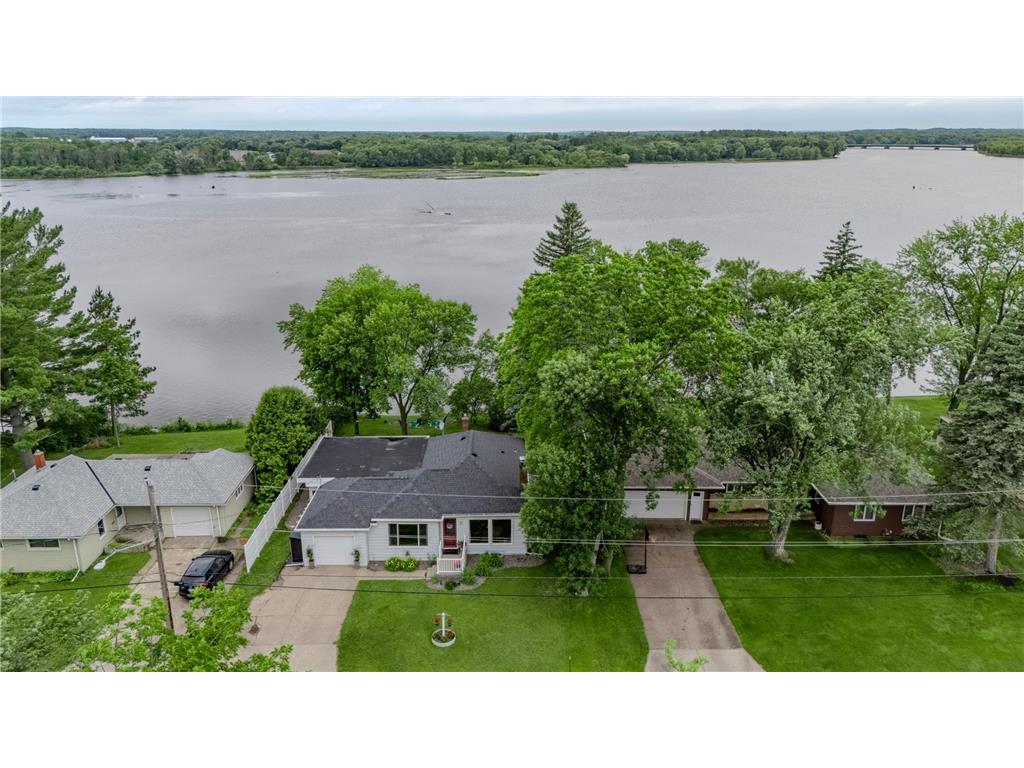 1019 Riverview Drive Little Falls MN 56345 - Mississippi 7093260 image1