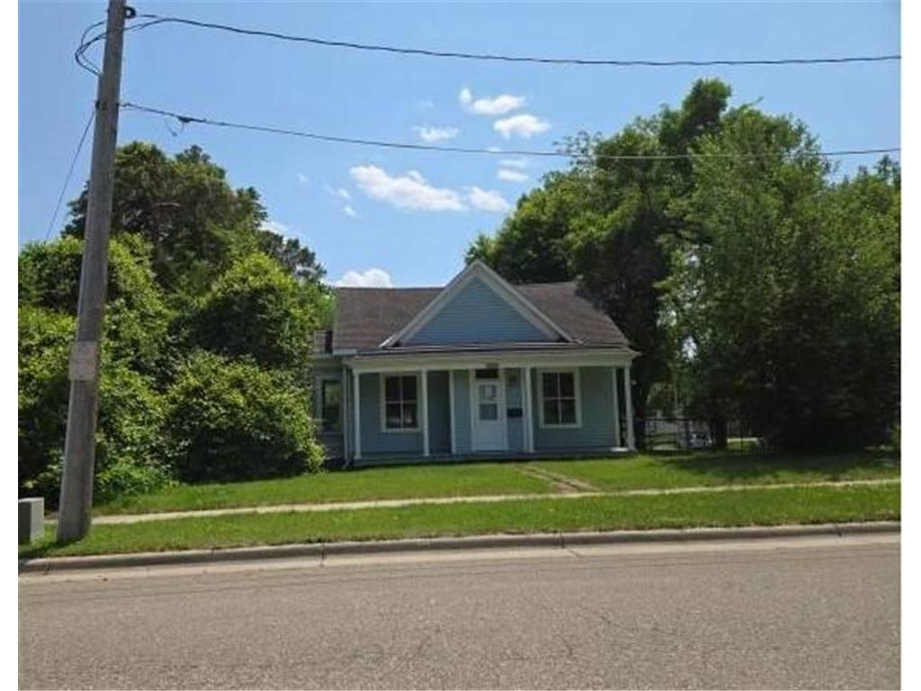 1019 Trott Avenue SW Willmar MN 56201 6738485 image1