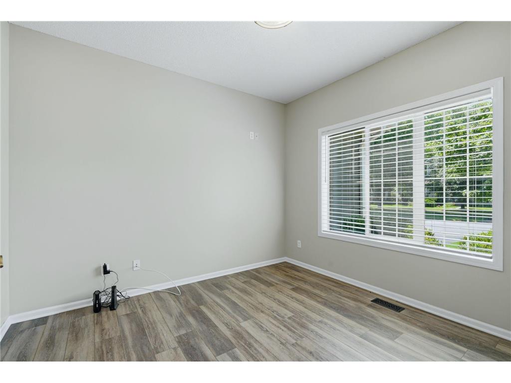 10190 Noble Court N Brooklyn Park MN 55443 7102039 image17