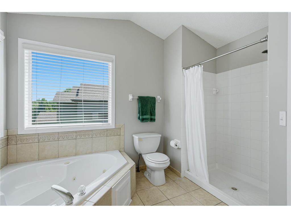 10190 Noble Court N Brooklyn Park MN 55443 7102039 image23