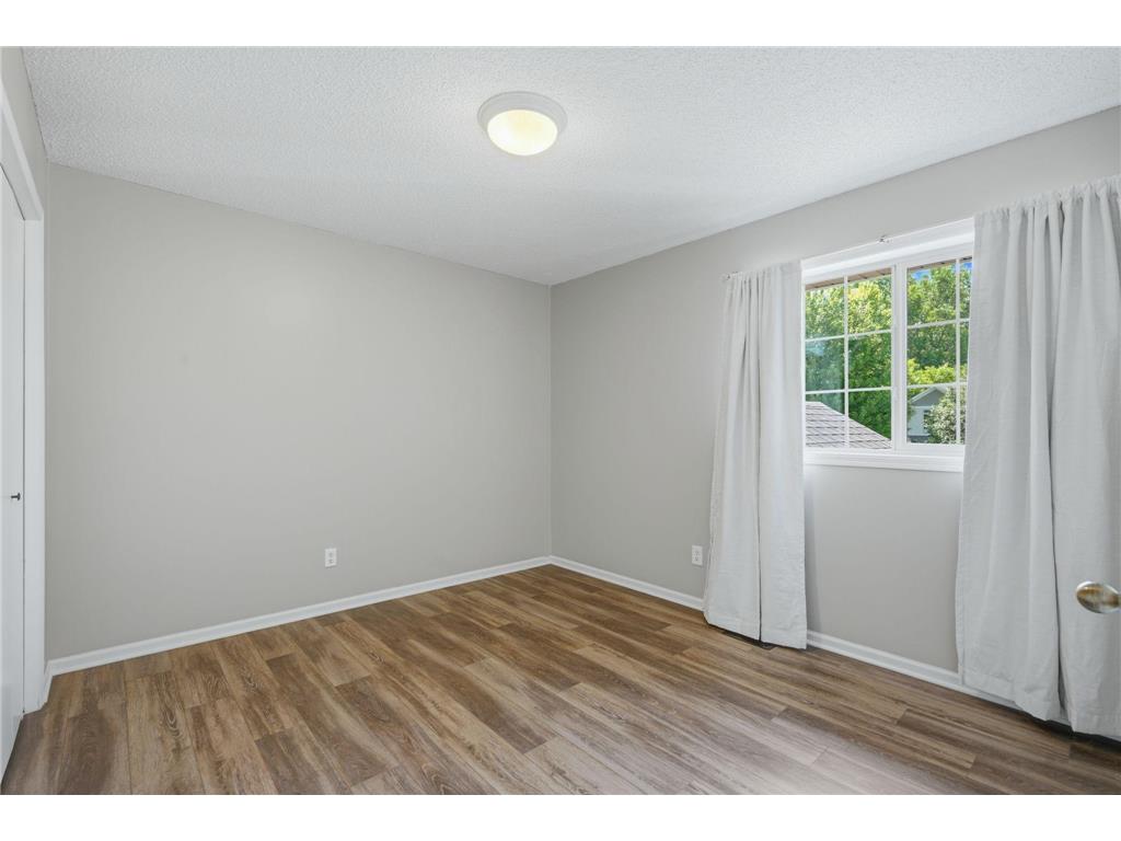 10190 Noble Court N Brooklyn Park MN 55443 7102039 image28