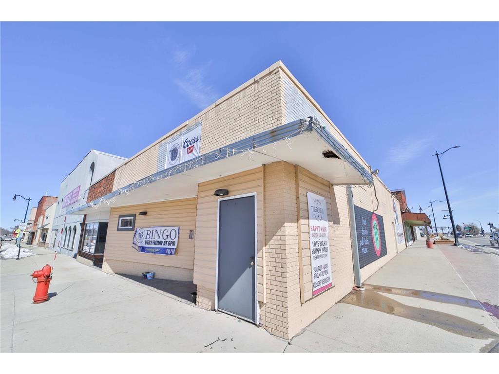 102 &104 4th Street NE Staples MN 56479 6688063 image1