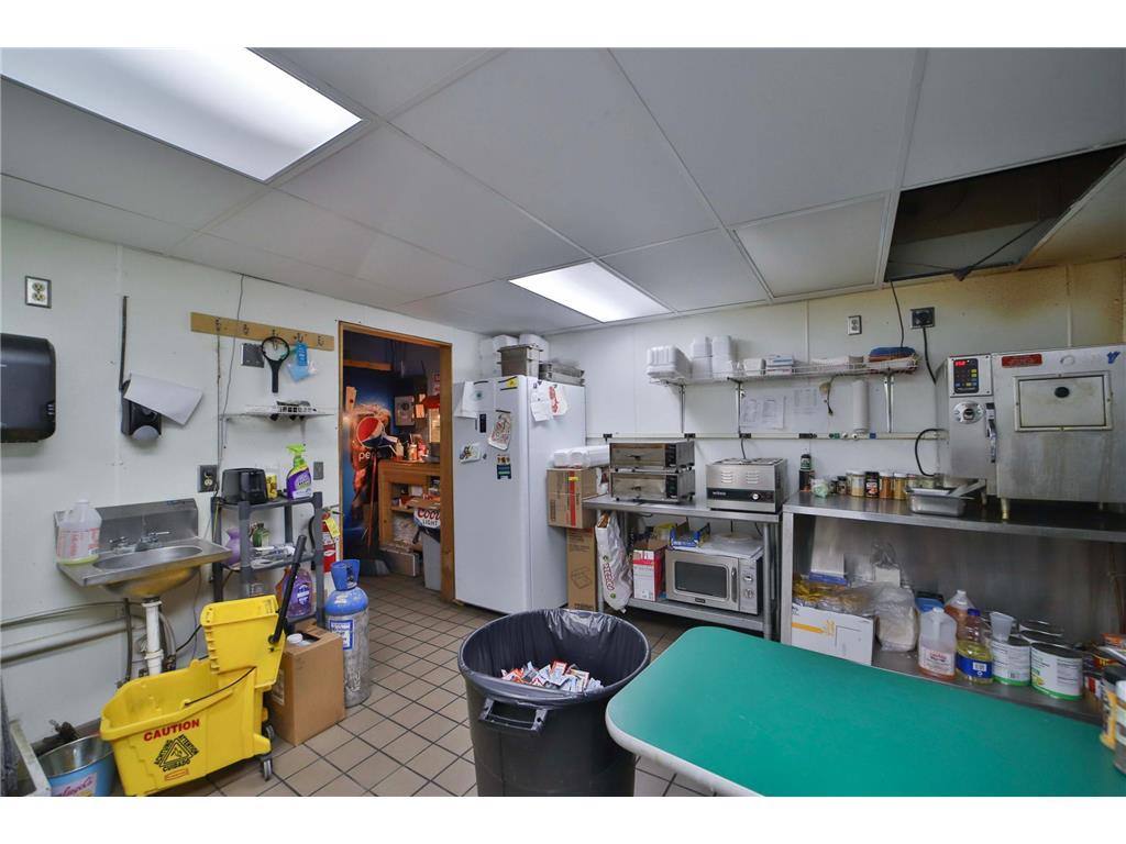 102 &104 4th Street NE Staples MN 56479 6688063 image20