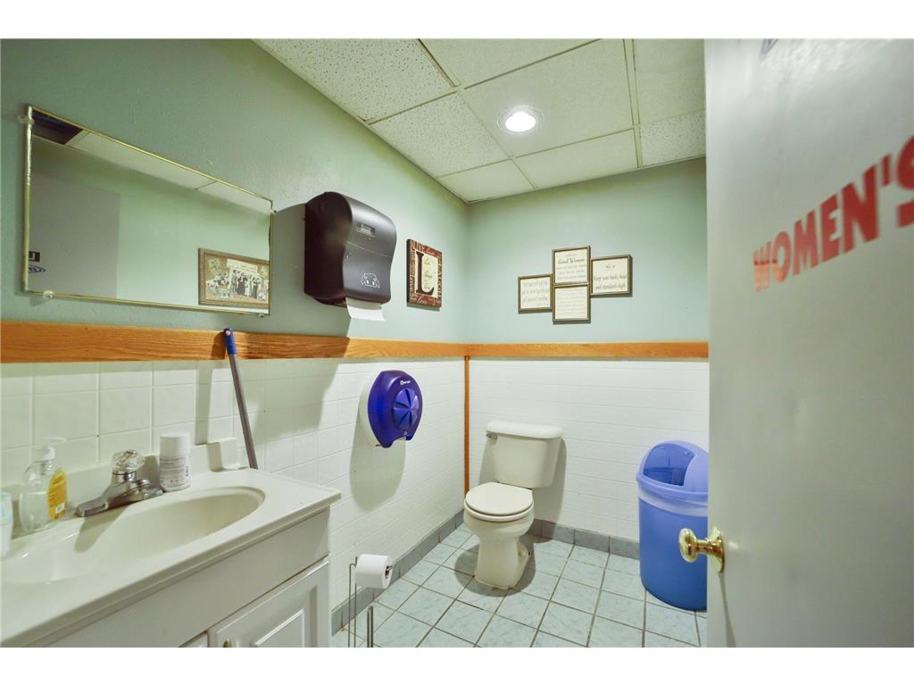 102 &104 4th Street NE Staples MN 56479 6688063 image37