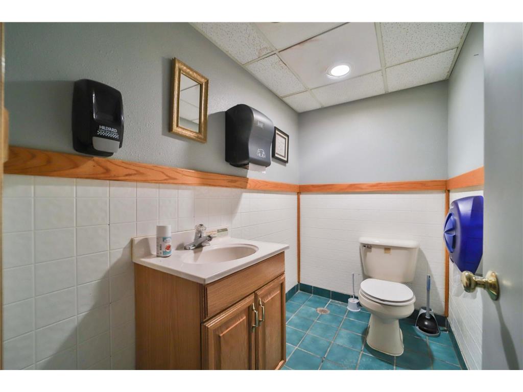 102 &104 4th Street NE Staples MN 56479 6688063 image38