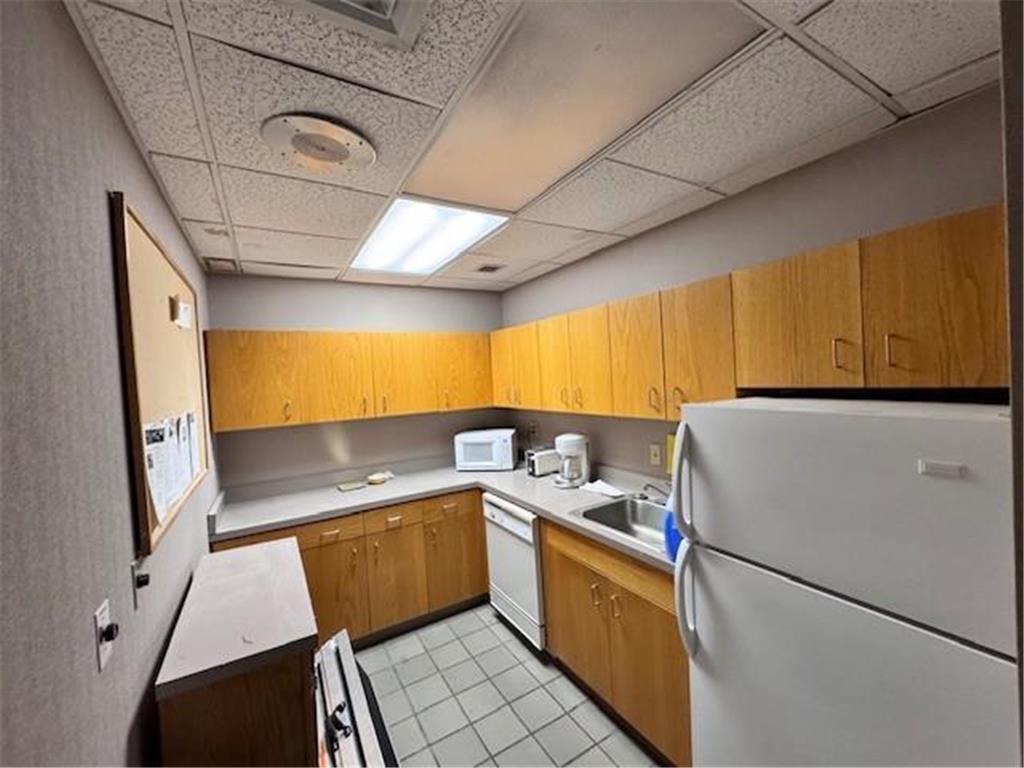 102/106 N Washington Street Saint Croix Falls WI 54024 7005913 image15