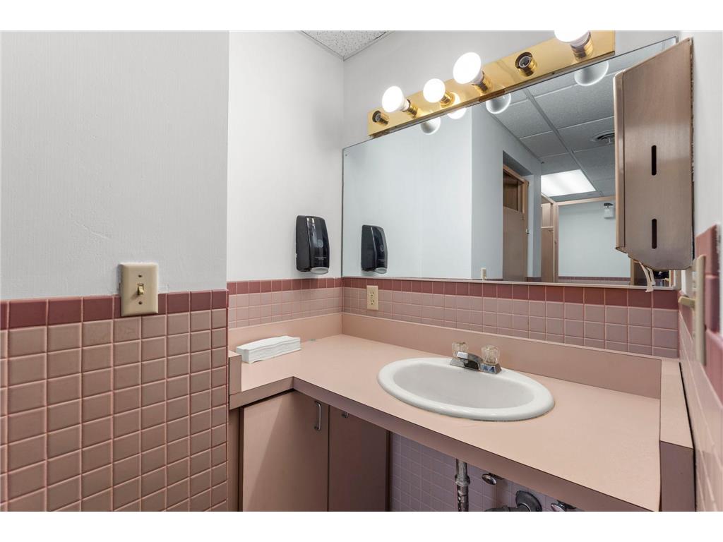 102/106 N Washington Street Saint Croix Falls WI 54024 7005913 image35