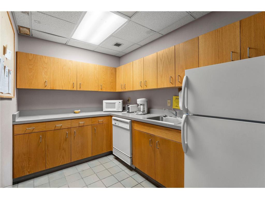 102/106 N Washington Street Saint Croix Falls WI 54024 7005913 image39