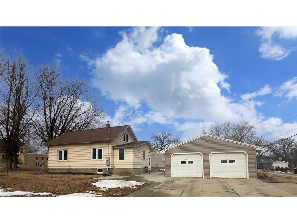 102 1st Avenue NE Dodge Center MN 55927 6672611 image1
