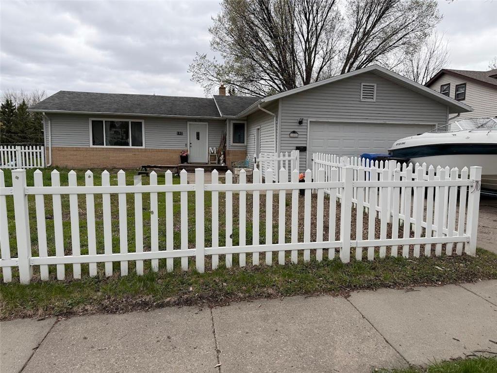102 21st Avenue N Fargo ND 58102 7070222 image1