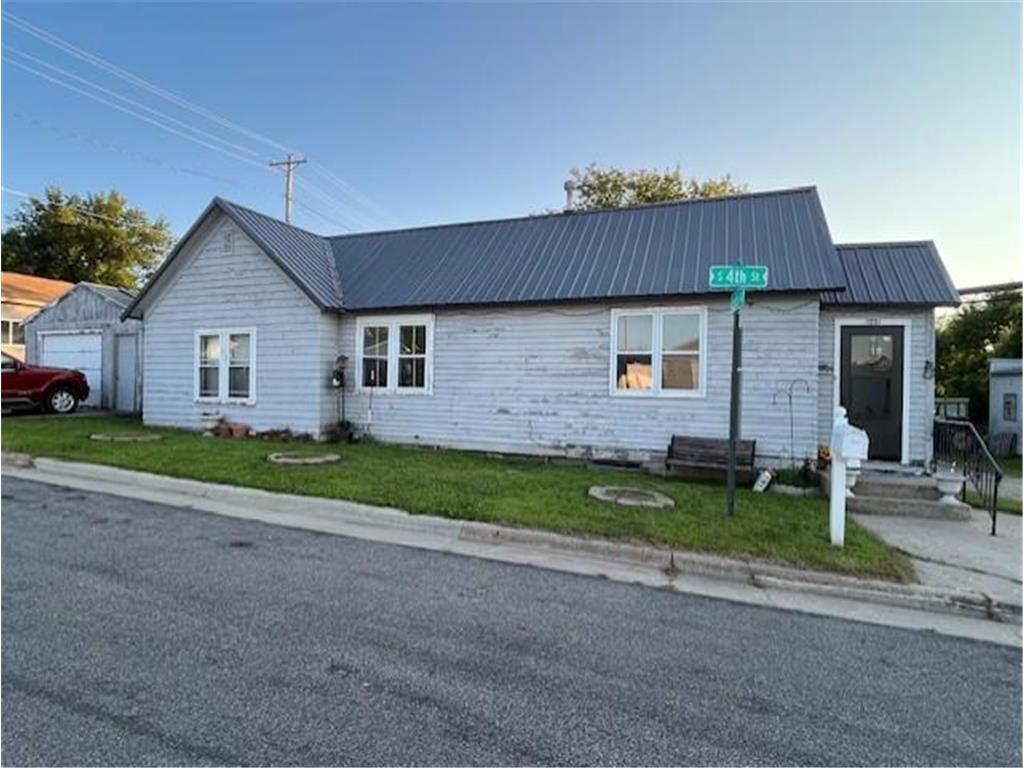 102 4th Street S Grove City MN 56243 6754531 image1