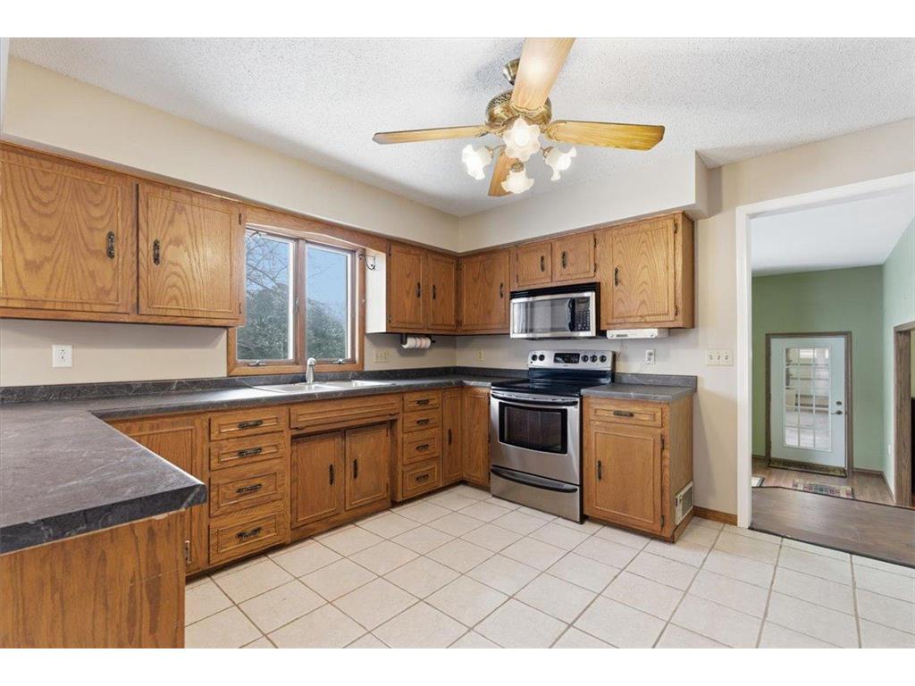 102 6th Street SW Red Lake Falls MN 56750 6801417 image3