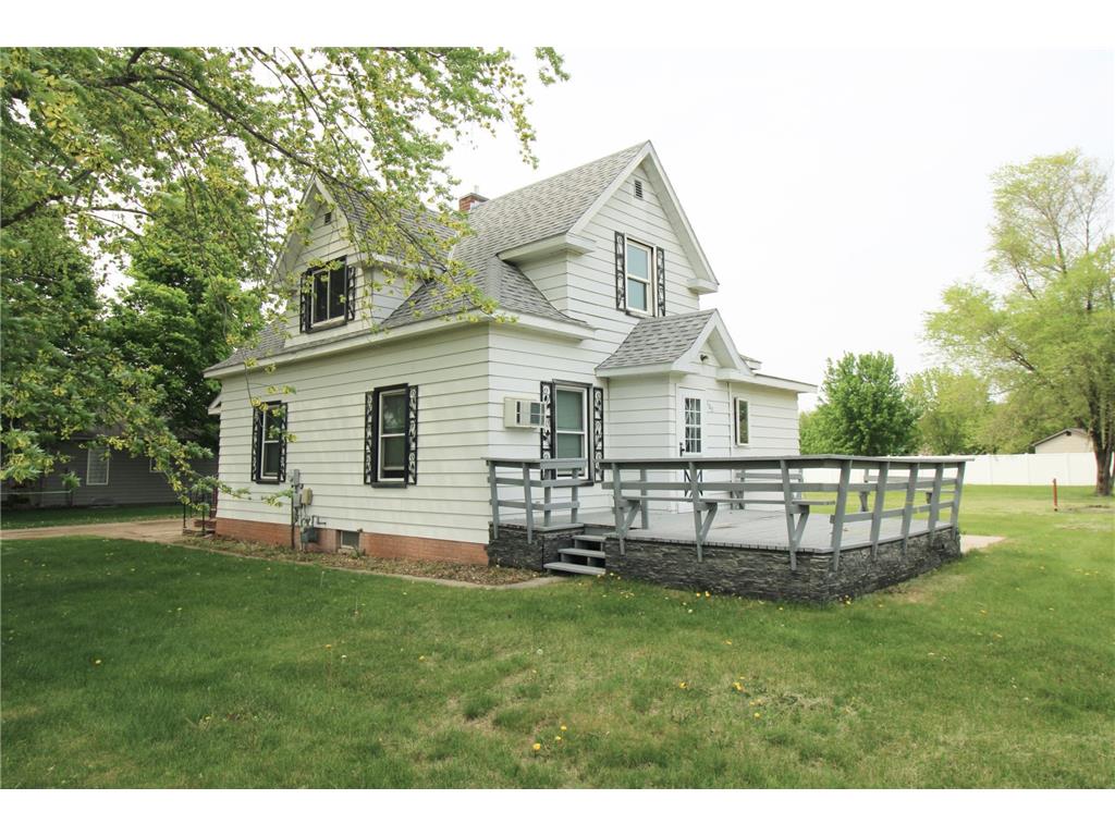 102 8th Street S Sauk Centre MN 56378 6376357 image1