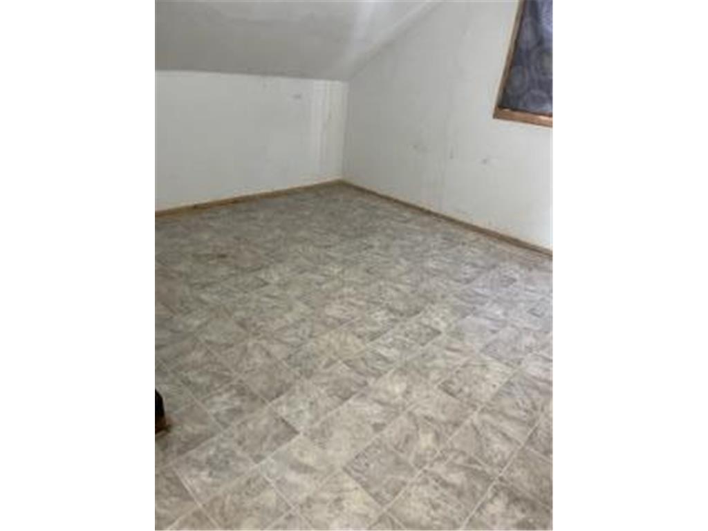 102 8th Street Windom MN 56101 7058447 image10