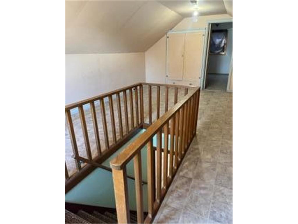 102 8th Street Windom MN 56101 7058447 image11