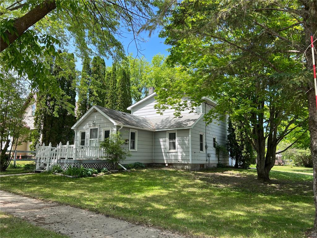 102 Cherry Street NW Bertha MN 56437 6380493 image1