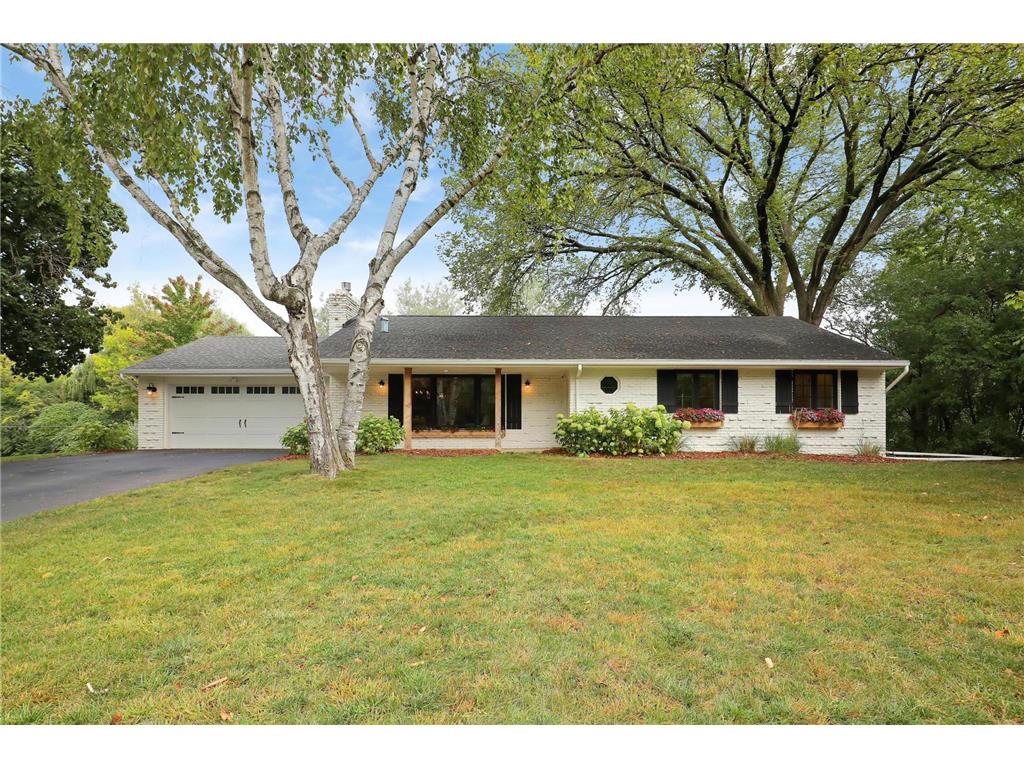 102 Chevy Chase Drive, Orono, MN, 55391 MLS 6424121 Edina Realty