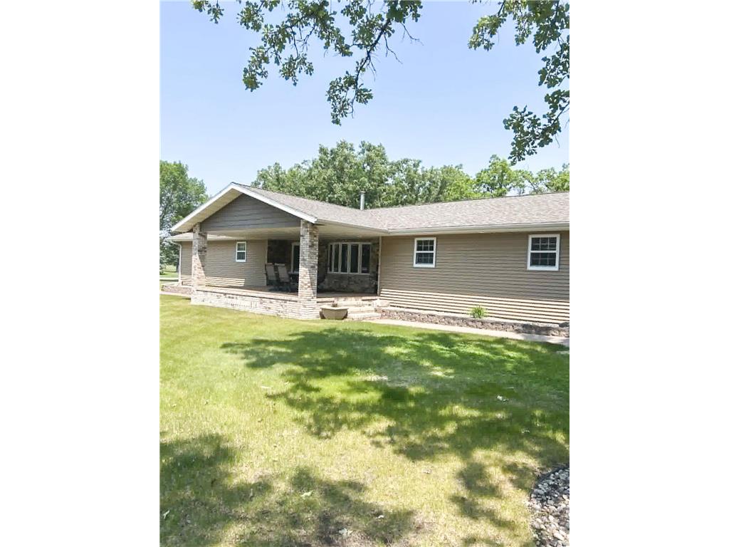 102 Colony Drive S Karlstad MN 56732 7056918 image1