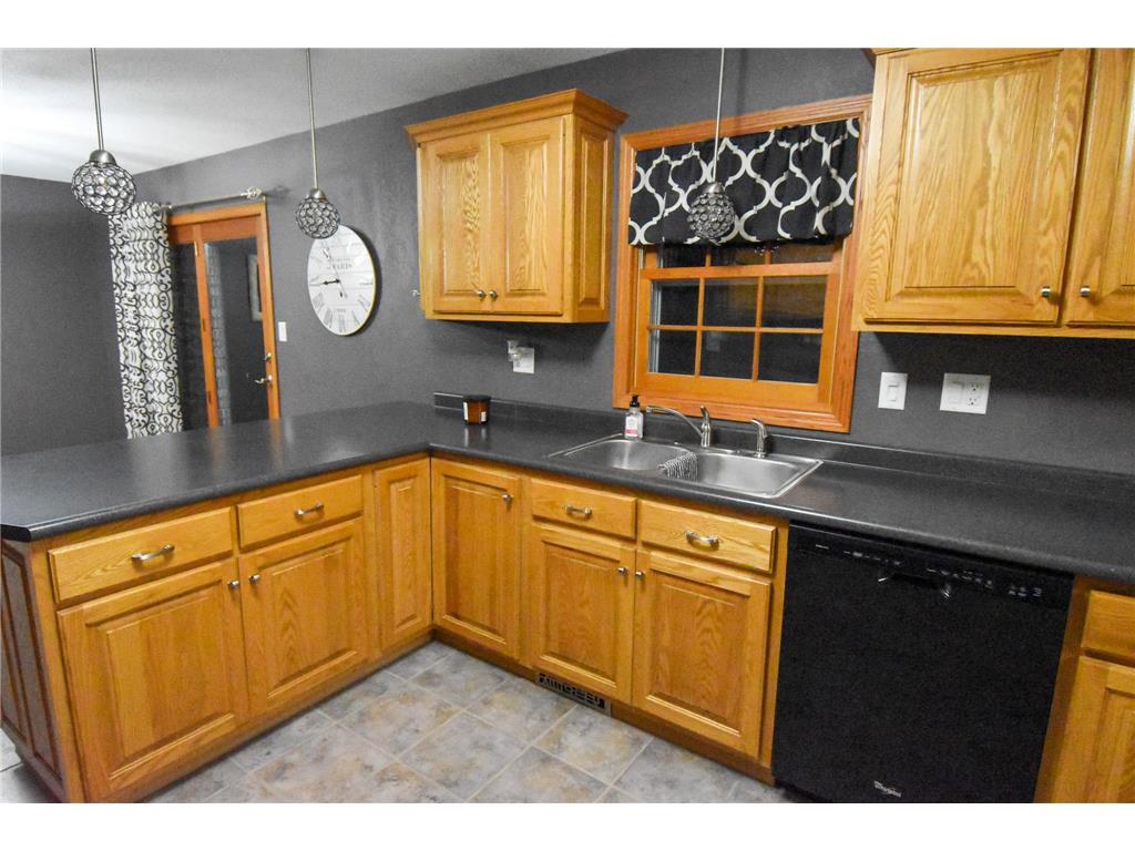 102 Colony Drive S Karlstad MN 56732 7056918 image12