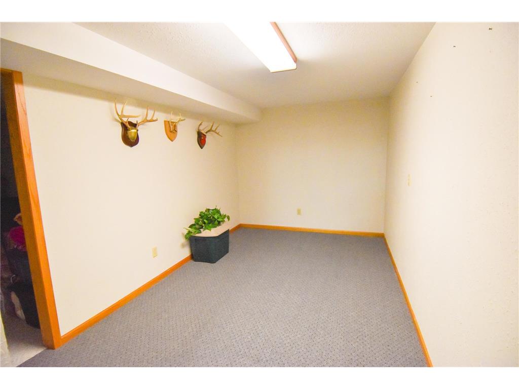 102 Colony Drive S Karlstad MN 56732 7056918 image38