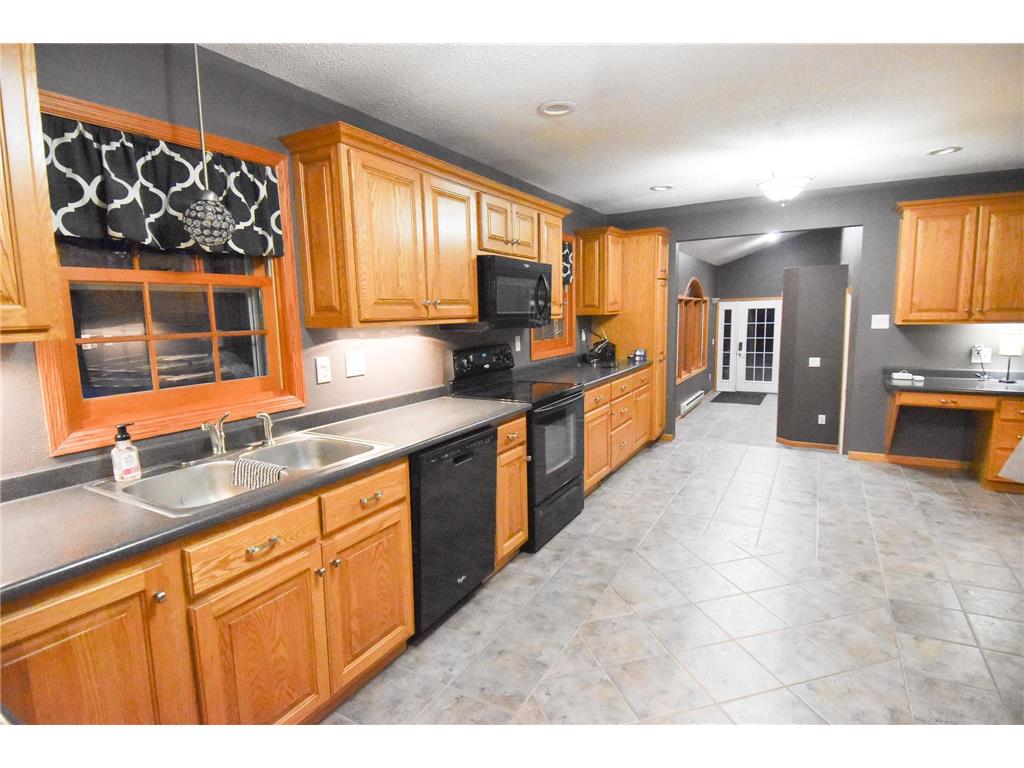 102 Colony Drive S Karlstad MN 56732 7056918 image8