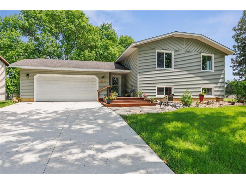 102 Desoto Avenue N Glencoe MN 55336 6523718 image1