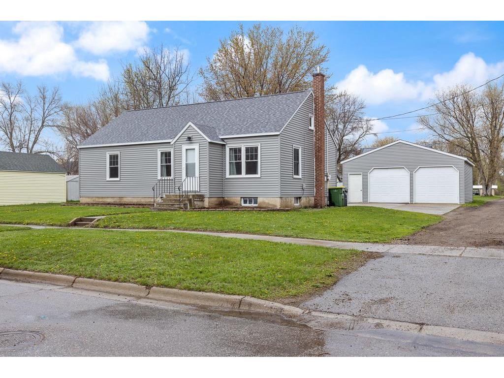 102 E 4th Street Minneota MN 56264 6508896 image1
