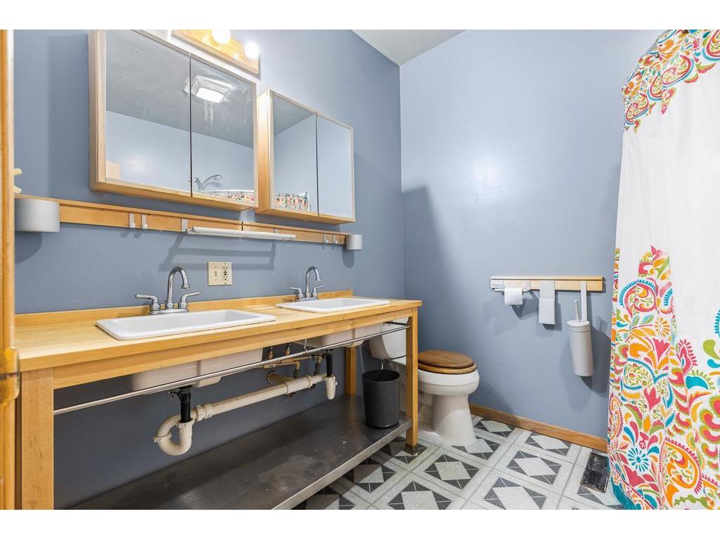 102 E Lyon Street Minneota MN 56264 7079394 image13