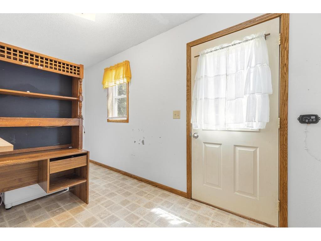 102 E Lyon Street Minneota MN 56264 7079394 image17