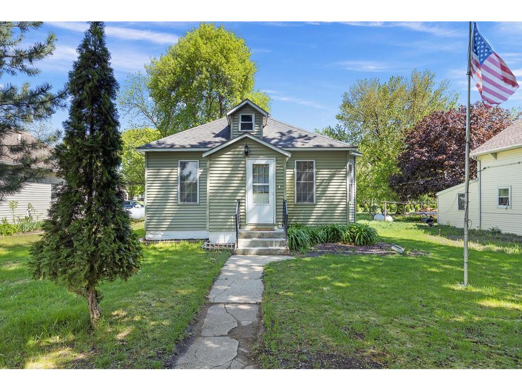 102 E Lyon Street Minneota MN 56264 7079394 image2