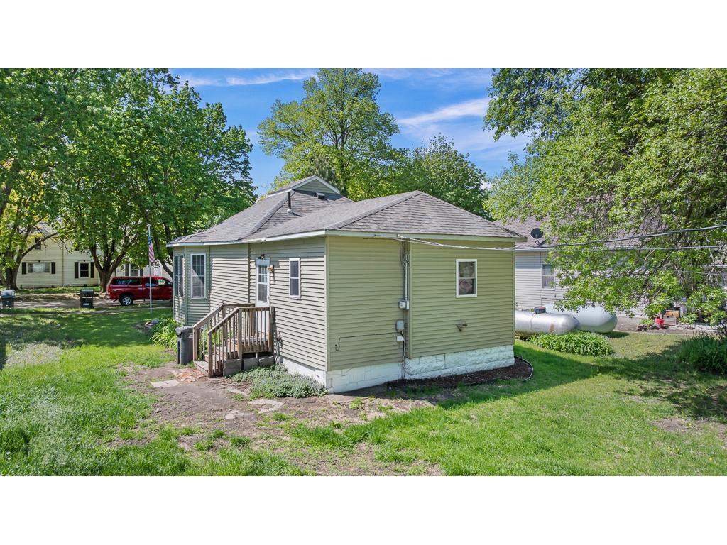 102 E Lyon Street Minneota MN 56264 7079394 image24
